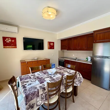 Thomas Apartmán Dassiá