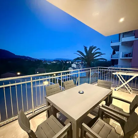 Thomas * Dassia (Corfu)