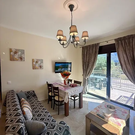 Thomas Apartment